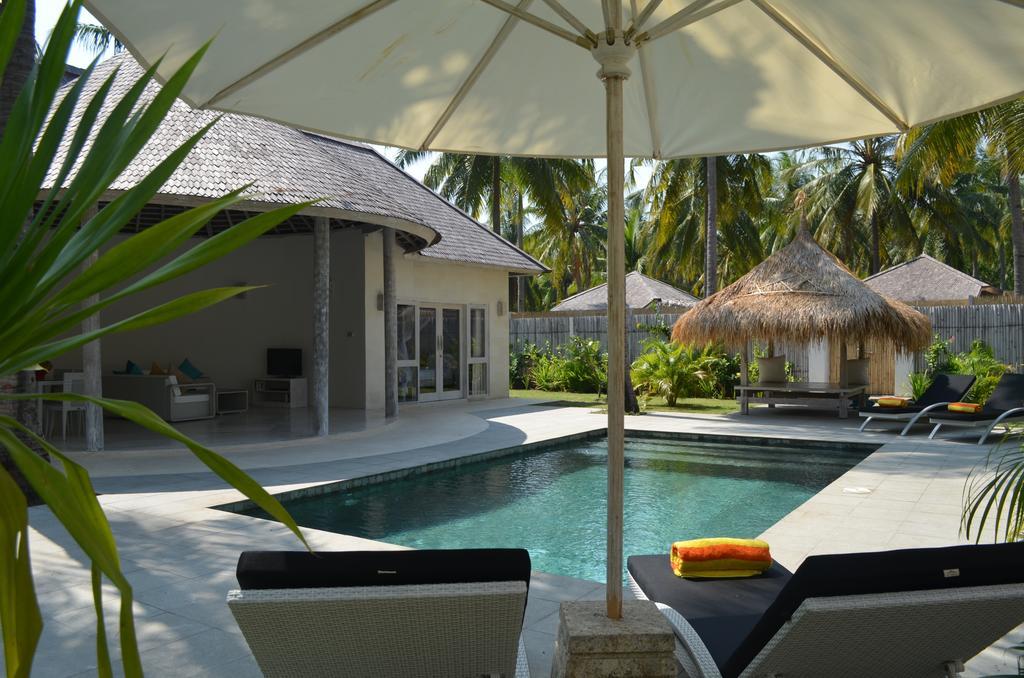 Sunset Palms Resort Gili Trawangan Room photo