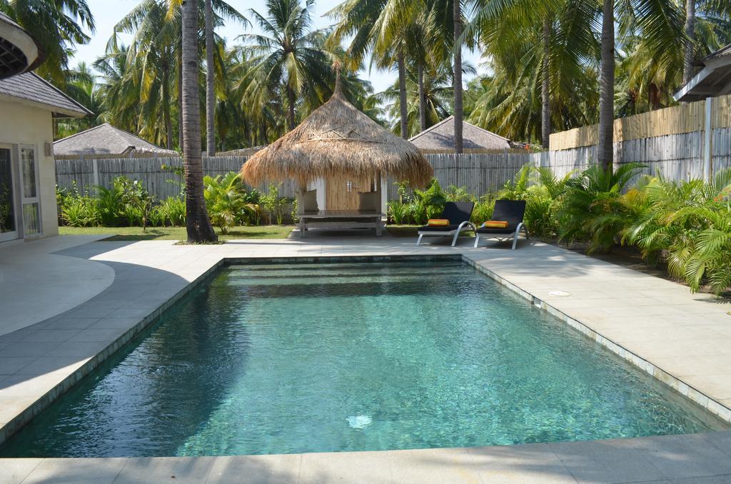 Sunset Palms Resort Gili Trawangan Room photo