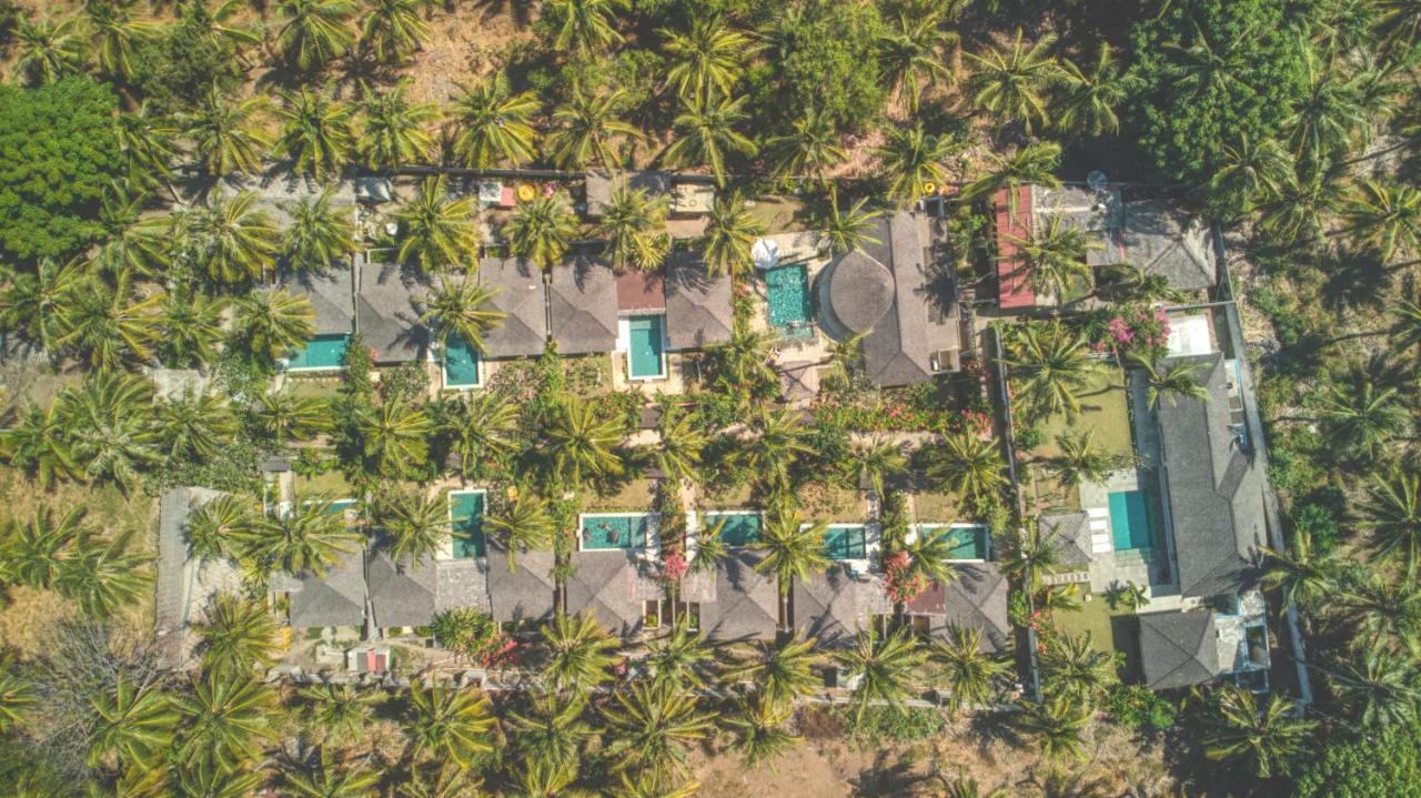 Sunset Palms Resort Gili Trawangan Exterior photo