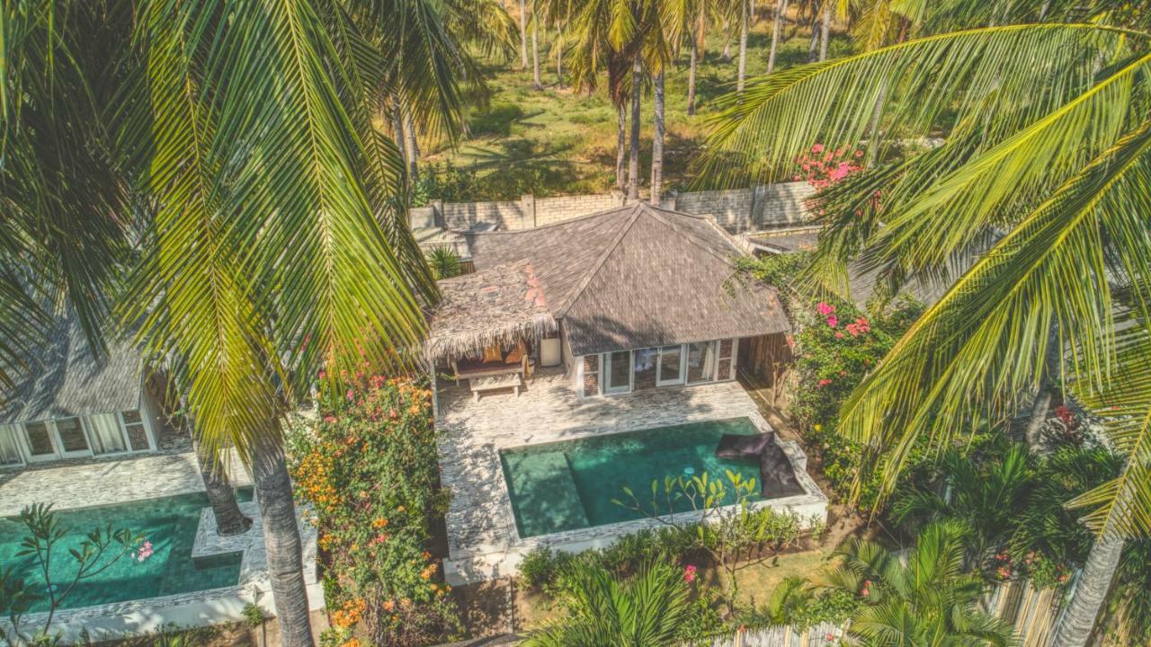 Sunset Palms Resort Gili Trawangan Exterior photo